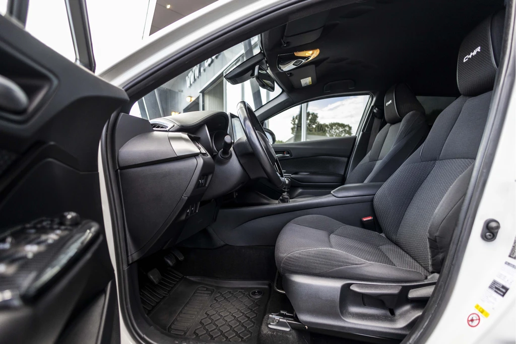 Toyota C-HR – foto 13