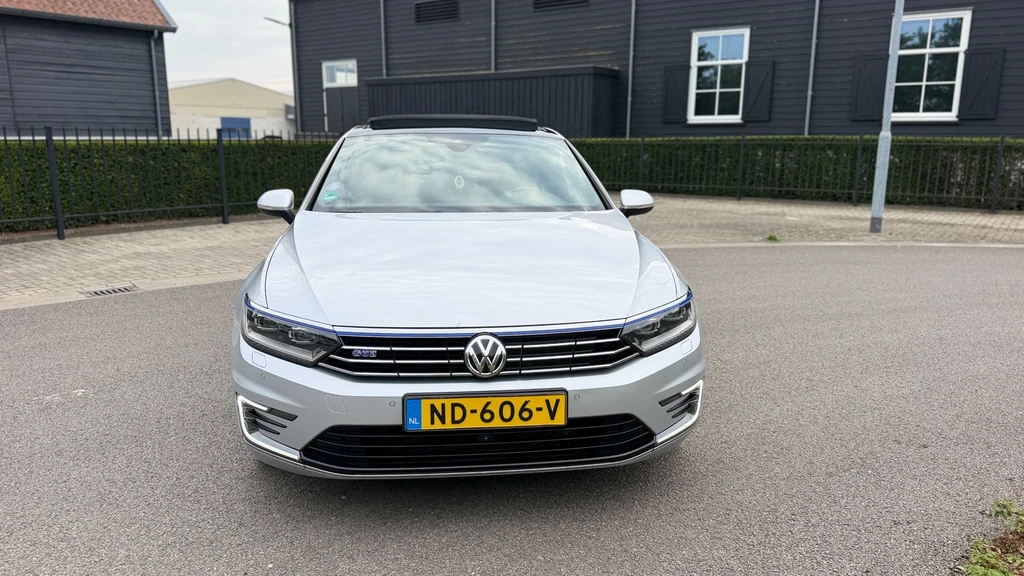 Volkswagen Passat – foto 11