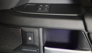 Land Rover Defender – thumbnail 39