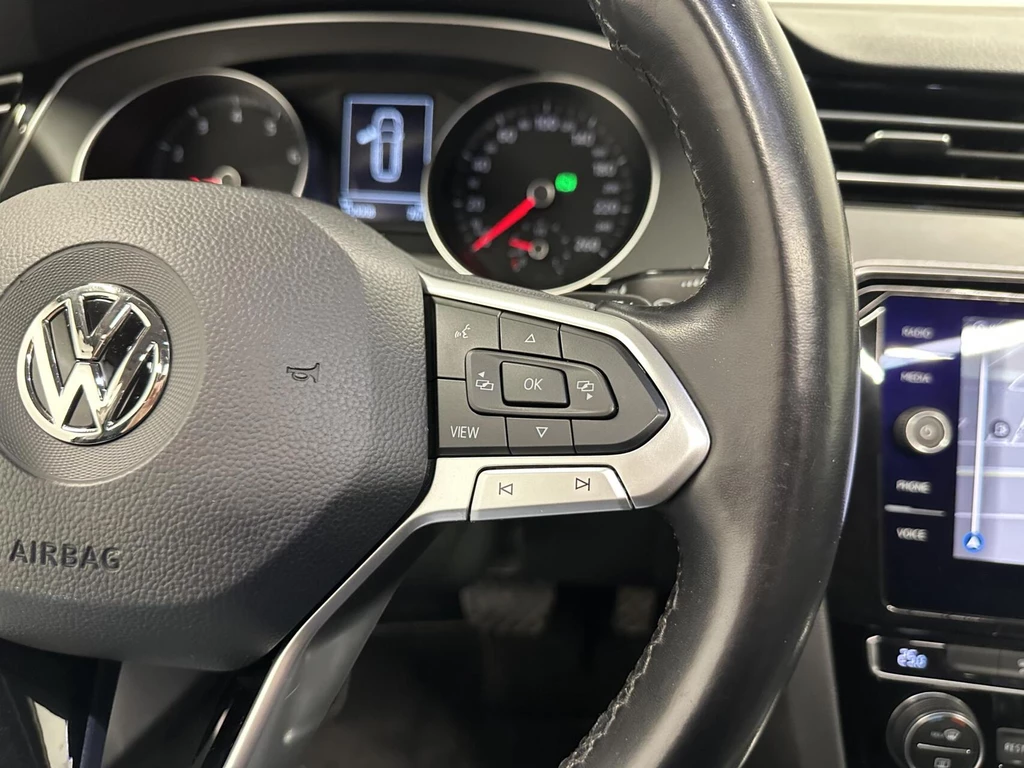 Volkswagen Passat – foto 24