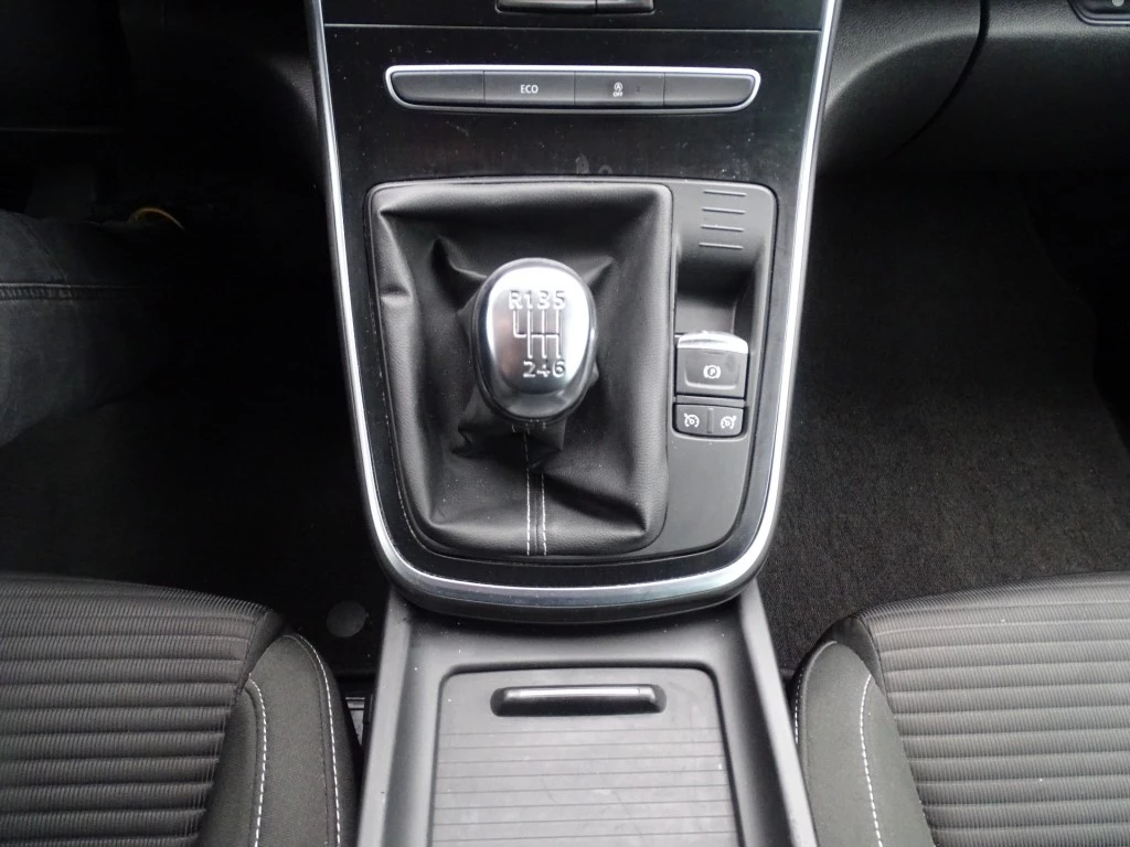 Renault Grand Scénic – foto 12