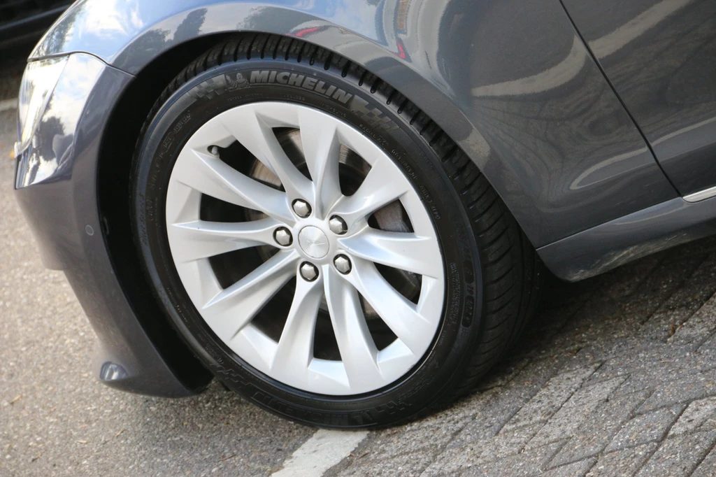 Tesla Model S – foto 5