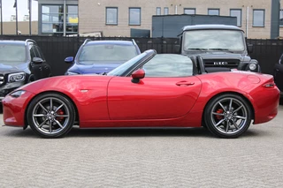 Mazda MX-5 – thumbnail 1