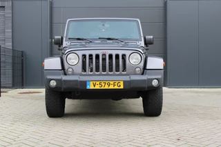 Jeep Wrangler – thumbnail 16