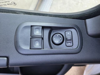 Nissan Interstar – thumbnail 13