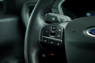 Ford Kuga – thumbnail 27