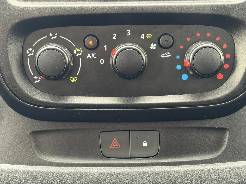 Nissan NV300 – foto 14