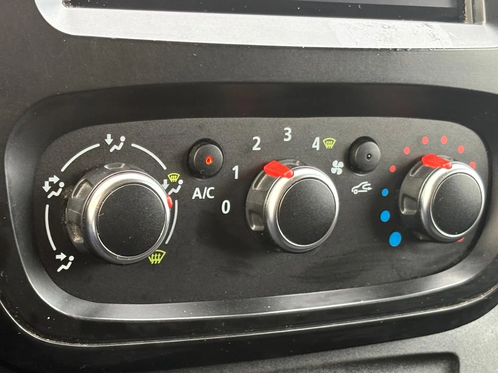 Renault Trafic – foto 21