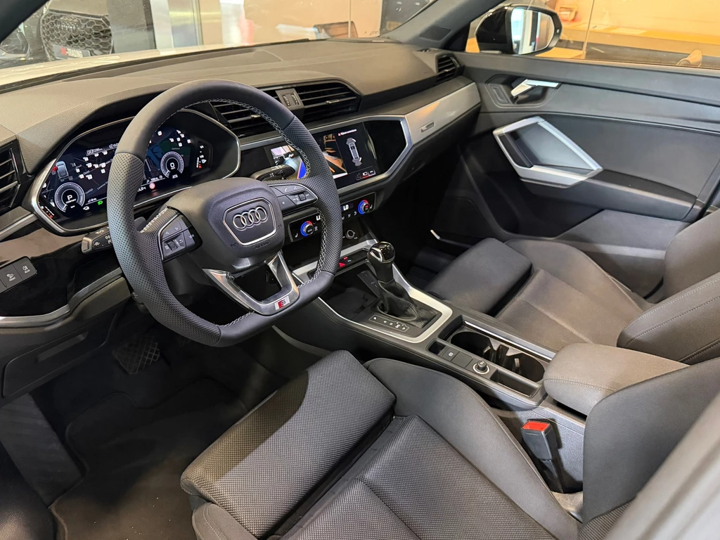 Audi Q3 – foto 13