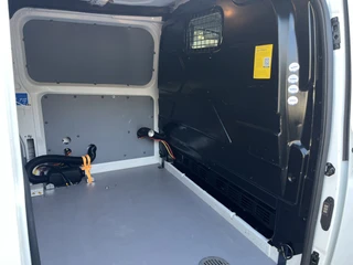 Ford Transit Custom – thumbnail 25