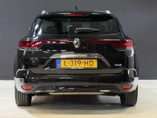 Renault Megane E-Tech – thumbnail 4