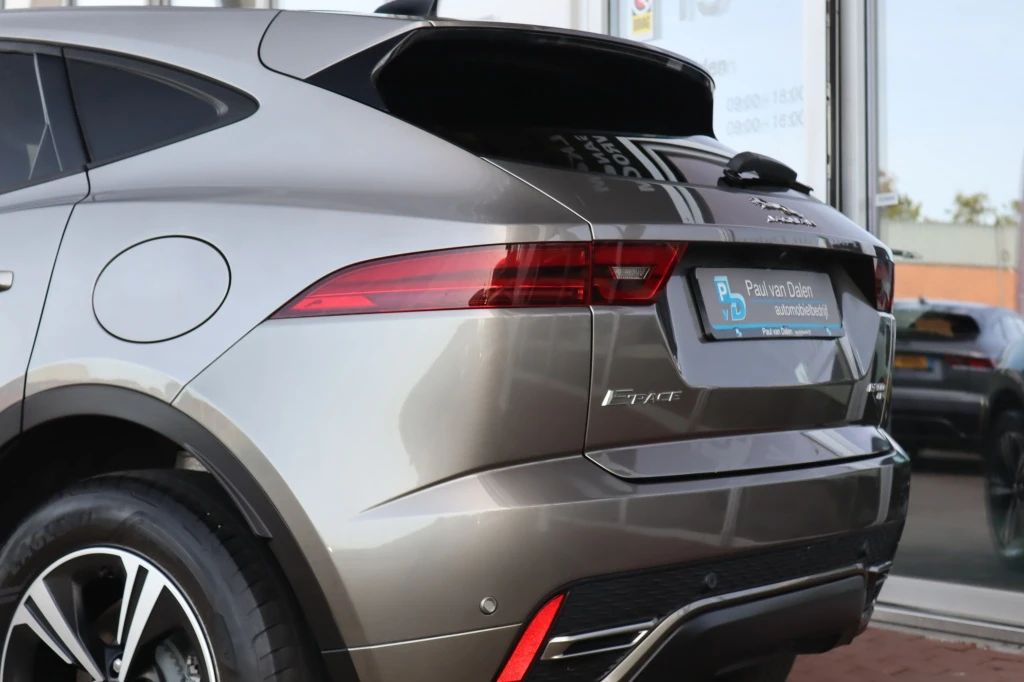 Jaguar E-PACE – foto 3