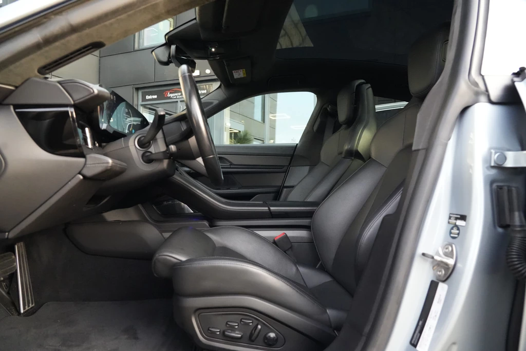 Porsche Taycan – foto 12
