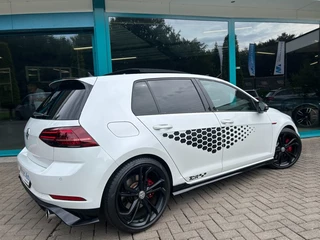 Volkswagen Golf – thumbnail 6