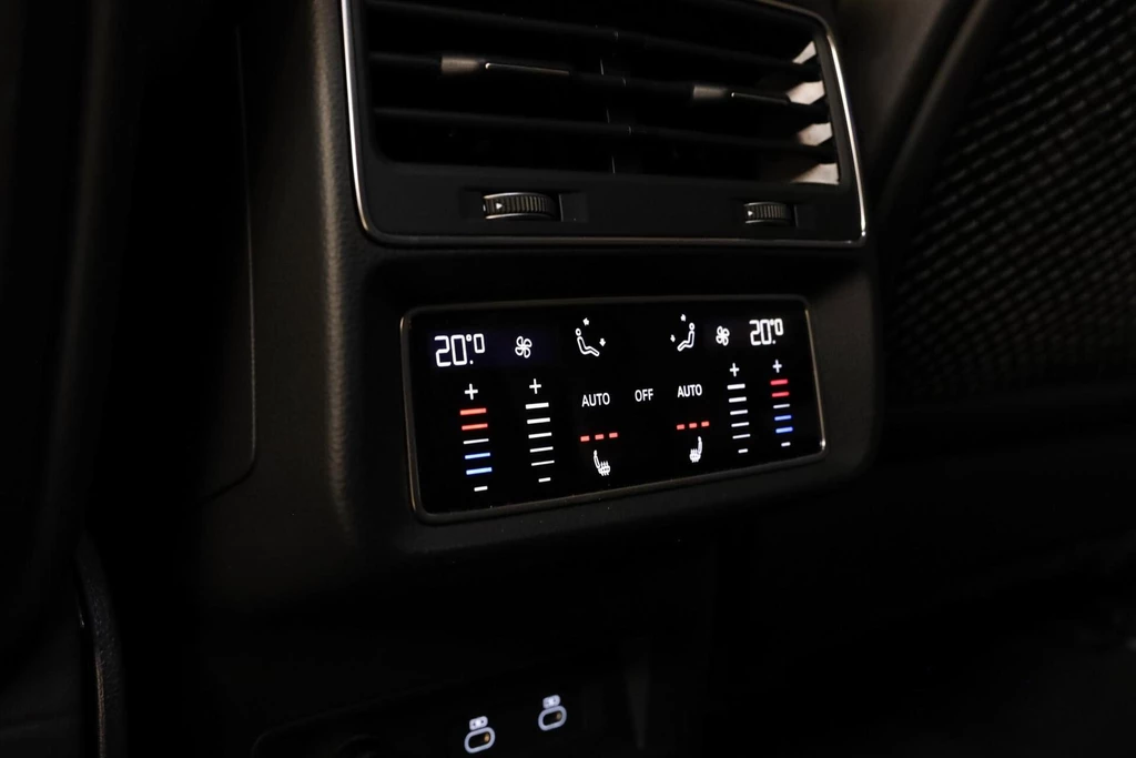 Audi RSQ8 – foto 15
