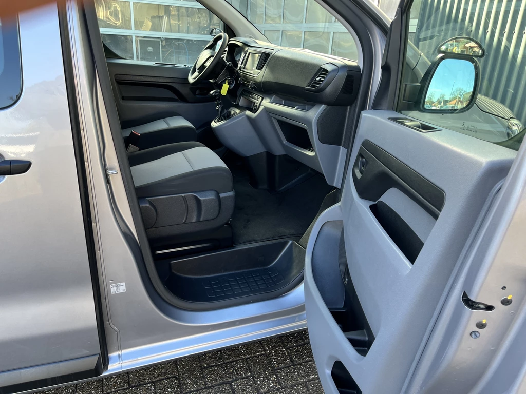 Peugeot Traveller – foto 21