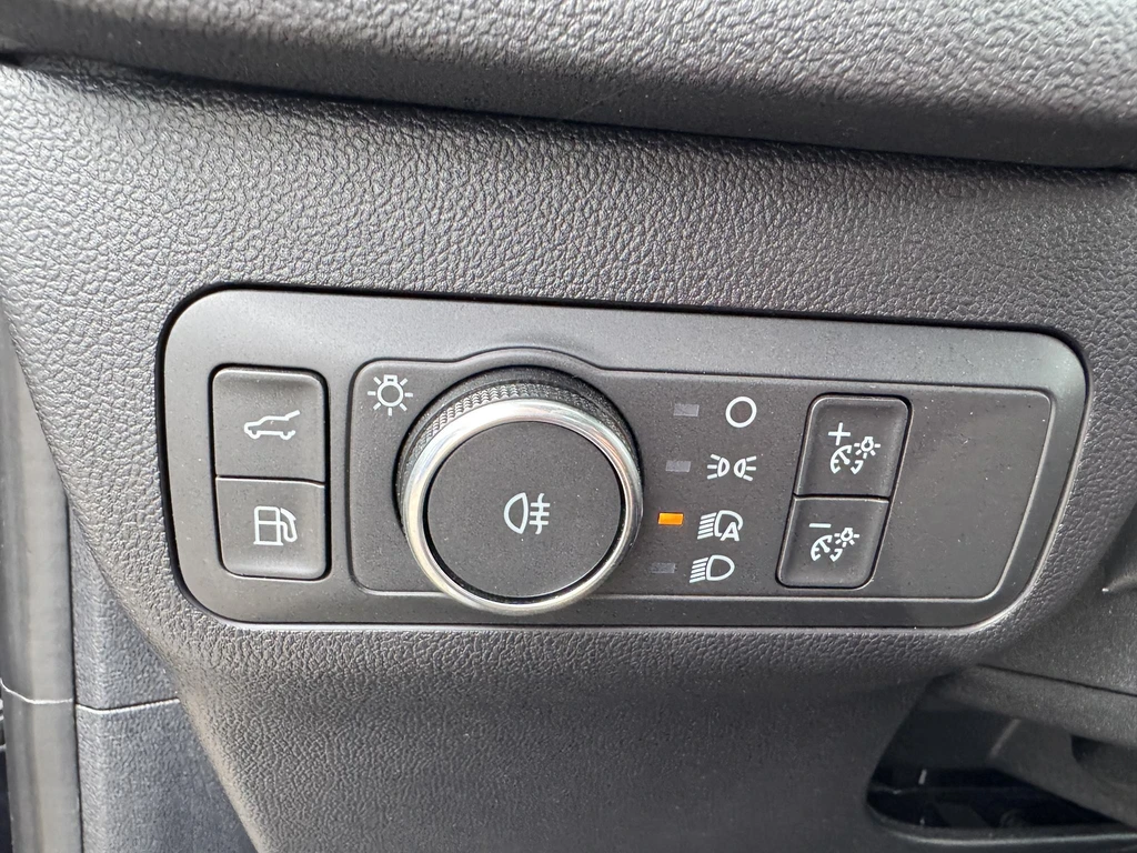 Ford Kuga – foto 18