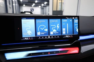 BMW M5 – thumbnail 25
