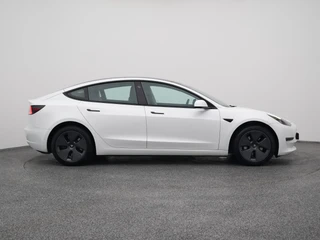 Tesla Model 3 – thumbnail 13
