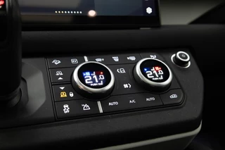 Land Rover Defender – thumbnail 24