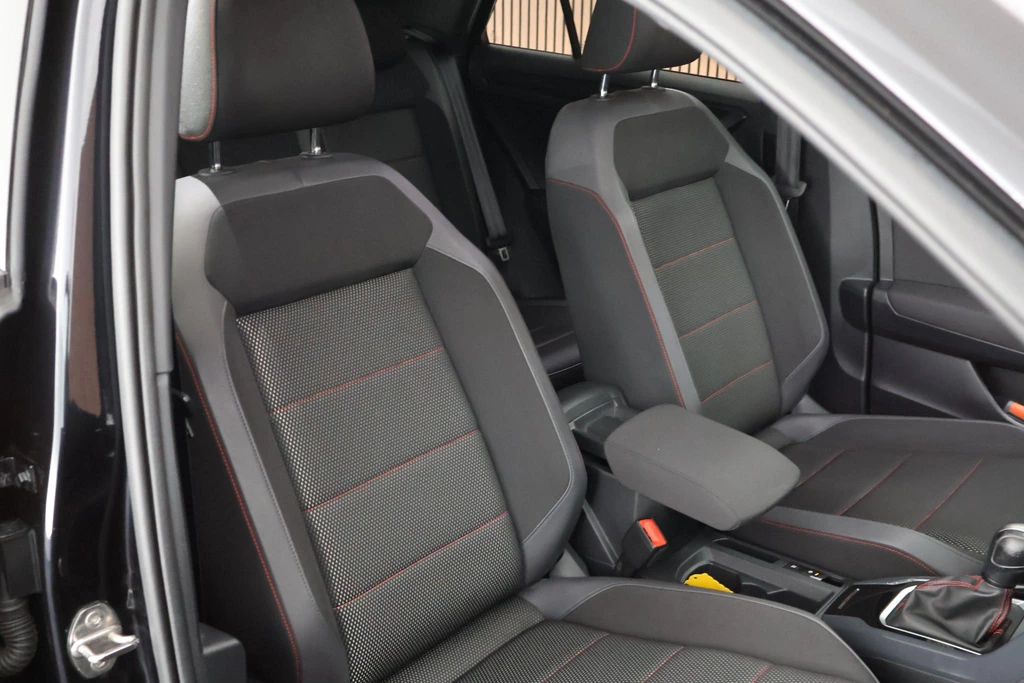 Volkswagen T-Roc – foto 7