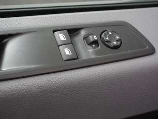Opel Vivaro – thumbnail 16