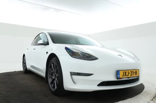 Tesla Model 3 – thumbnail 5