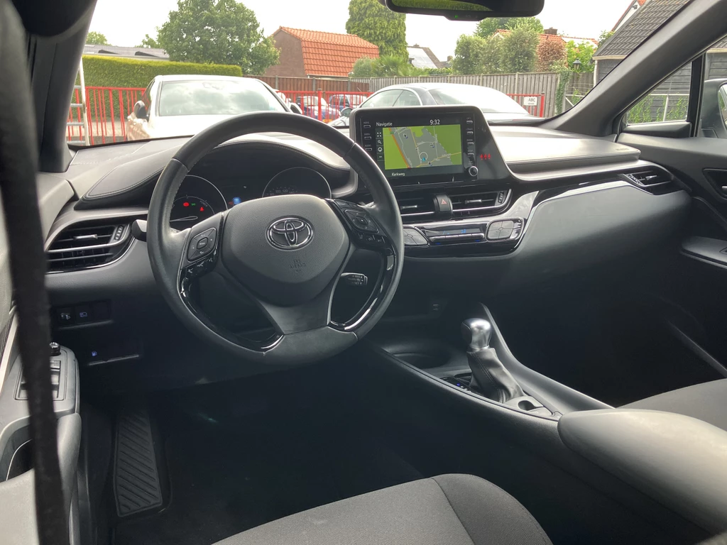 Toyota C-HR – foto 14