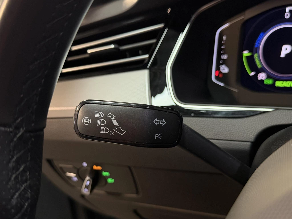 Volkswagen Passat – foto 28
