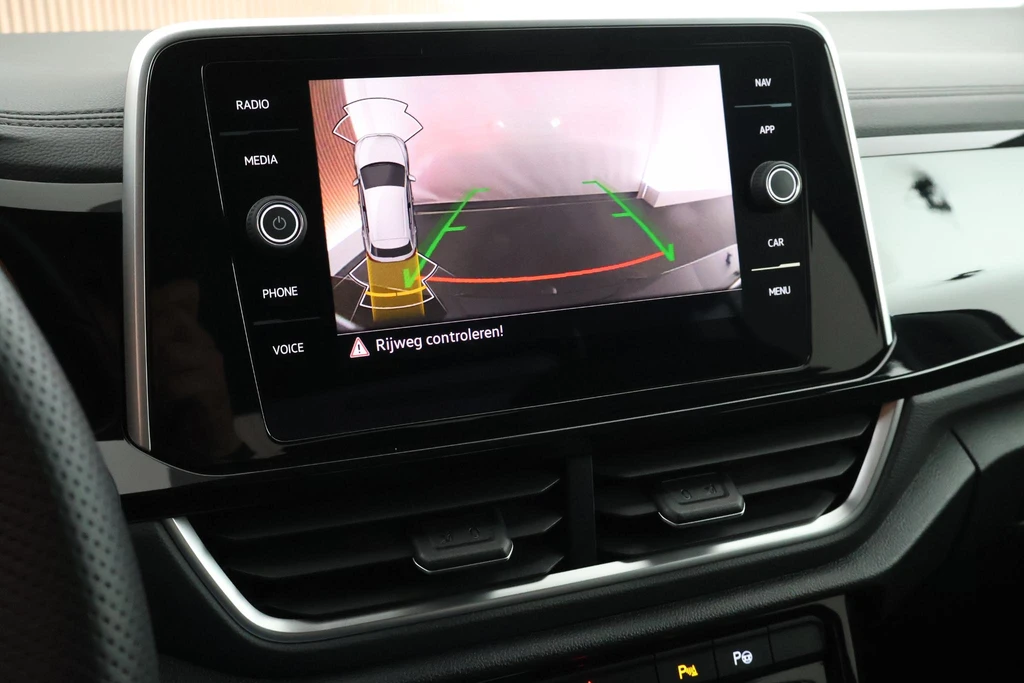 Volkswagen T-Roc – foto 10