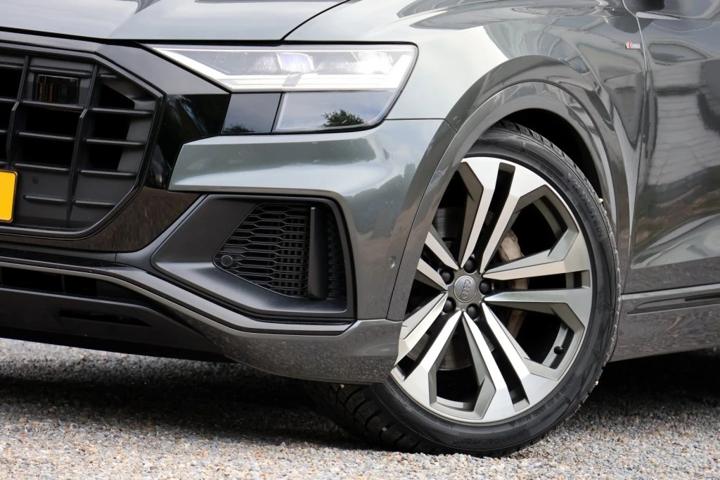Audi Q8 – foto 6