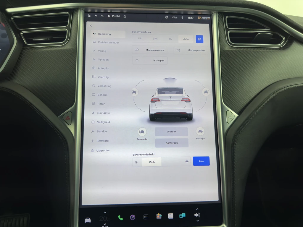 Tesla Model X – foto 16