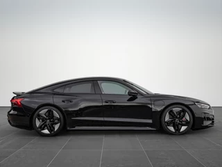 Audi e-tron GT – thumbnail 4