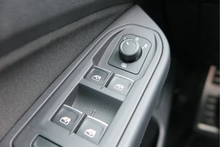 Volkswagen Golf – thumbnail 75