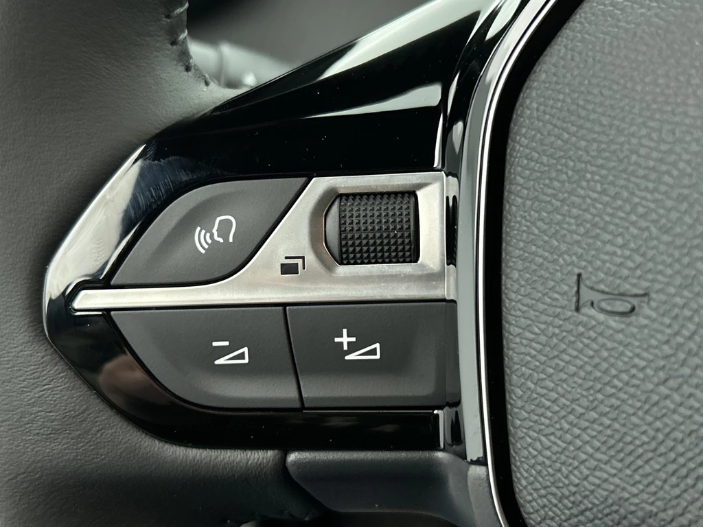 Peugeot e-2008 – foto 14