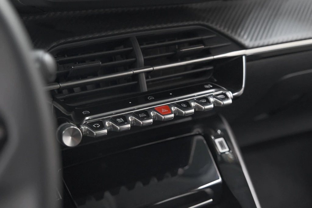 Peugeot 208 – foto 51
