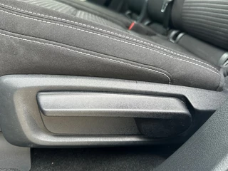 Ford Kuga – thumbnail 28