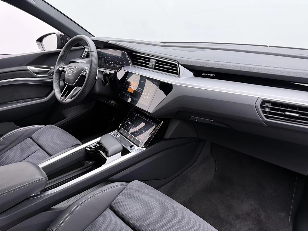 Audi Q8 e-tron – foto 39