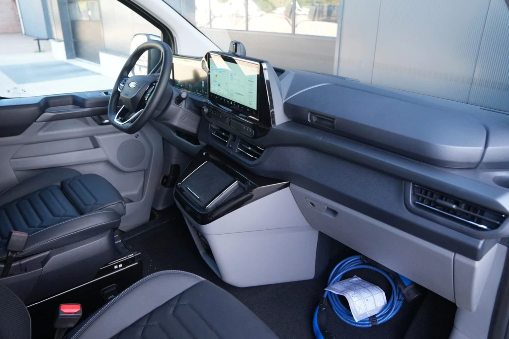 Ford Tourneo Custom – foto 44