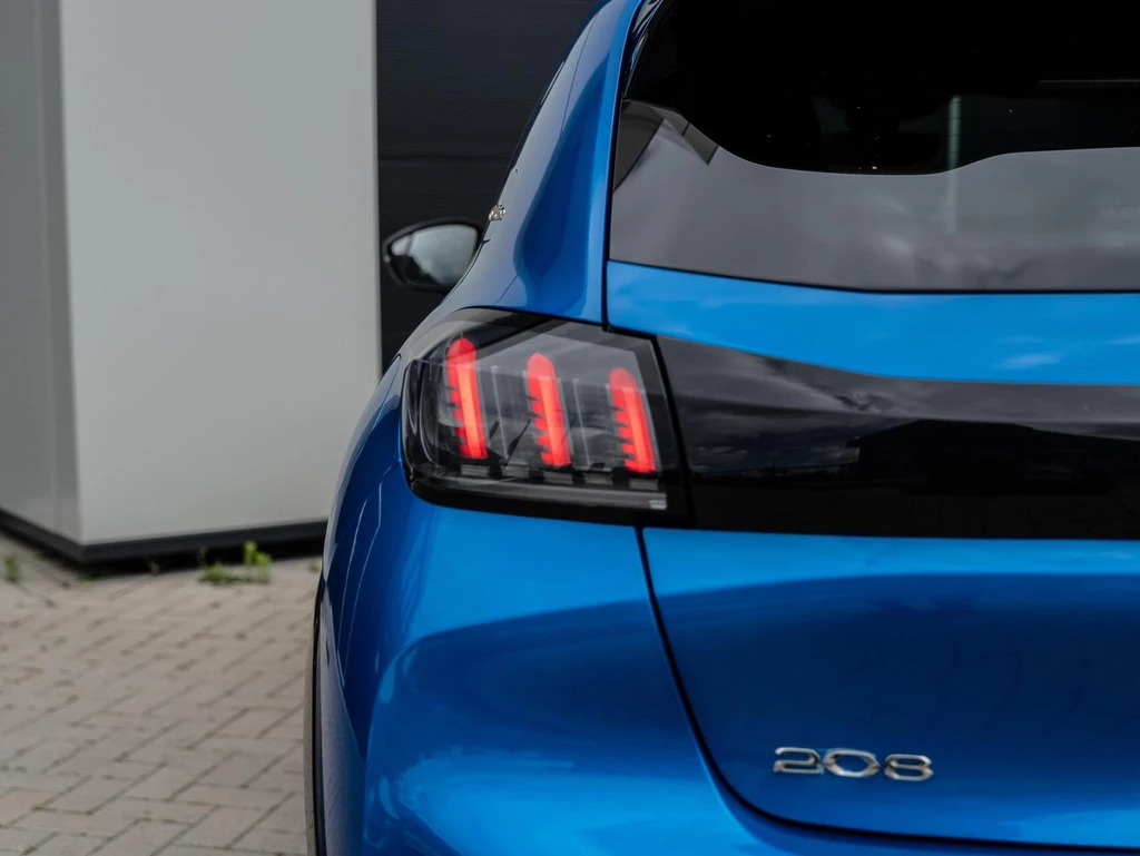 Peugeot 208 – foto 18