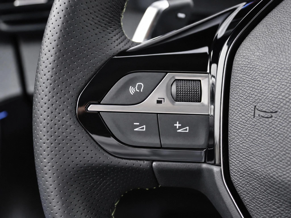 Peugeot 208 – foto 24