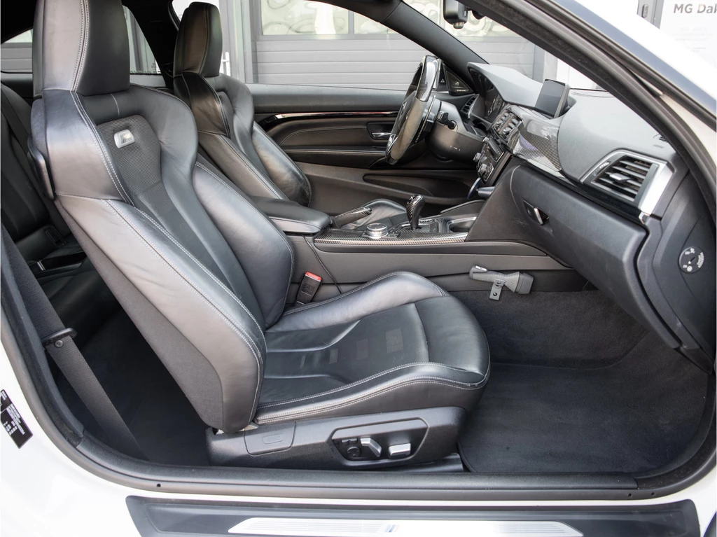 BMW M4 – foto 11