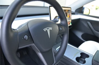 Tesla Model Y – thumbnail 16