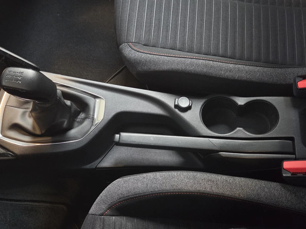 Peugeot 208 – foto 34