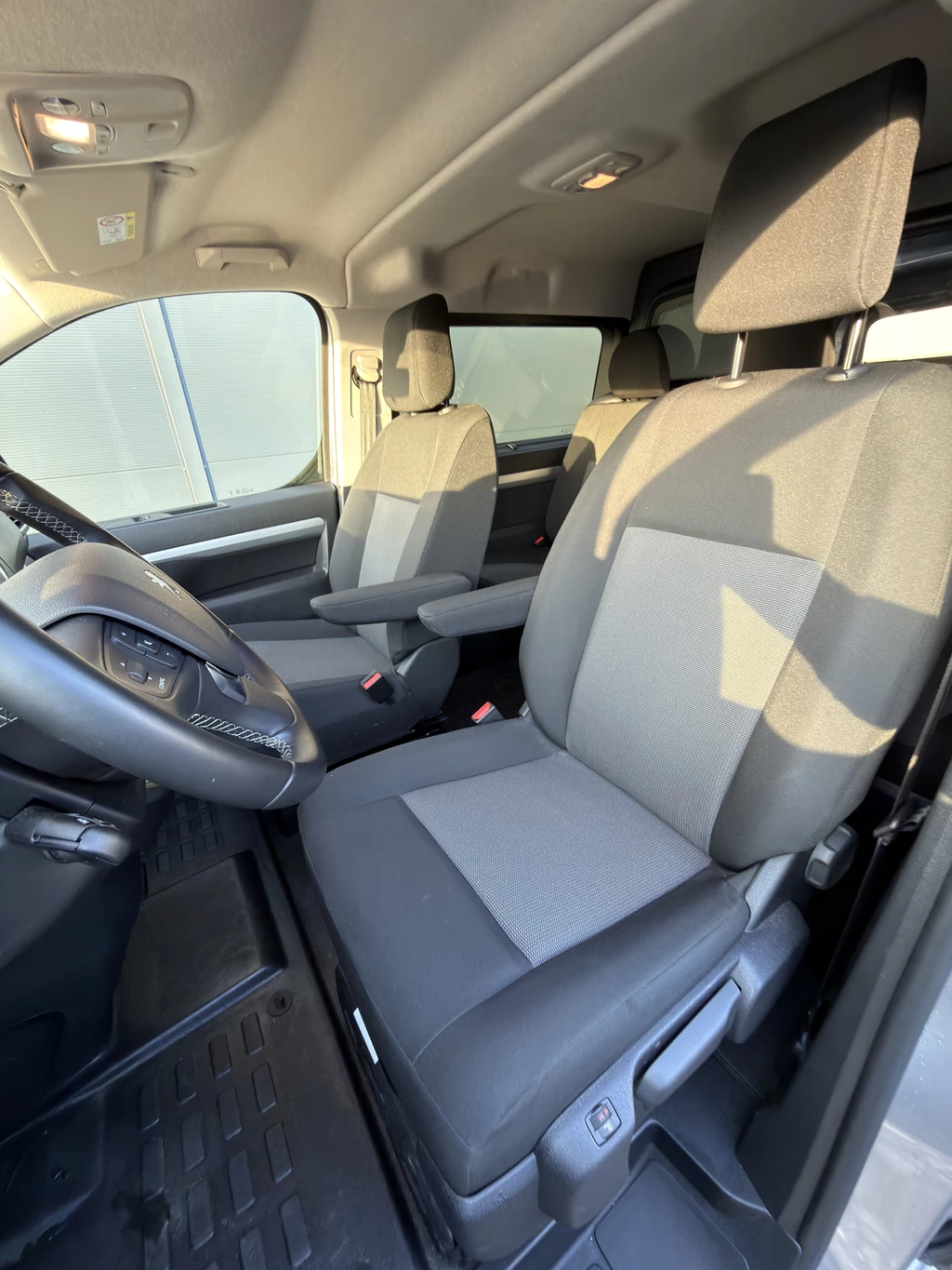 Peugeot e-Expert – foto 15