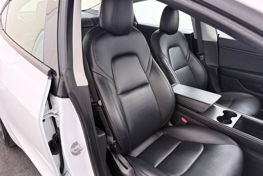 Tesla Model 3 – foto 12