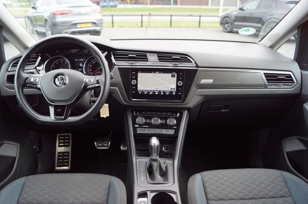 Volkswagen Touran – foto 13