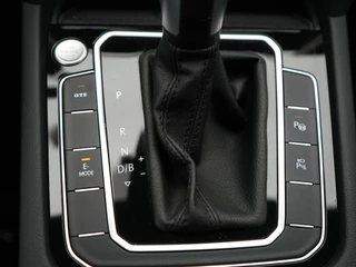 Volkswagen Passat – thumbnail 34