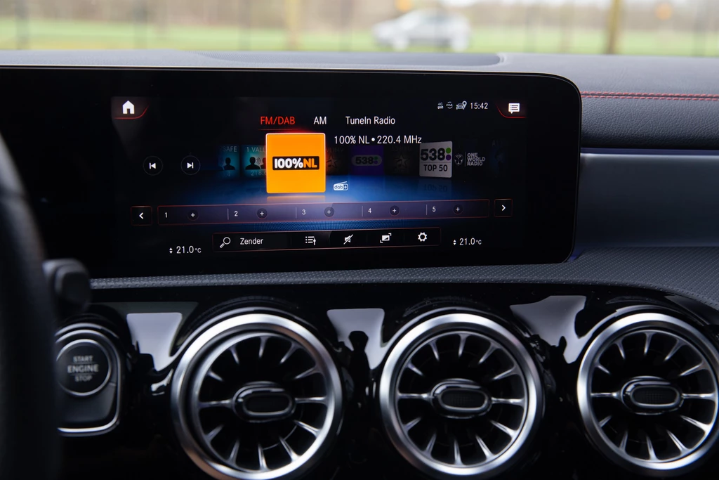 Mercedes-Benz CLA – foto 15