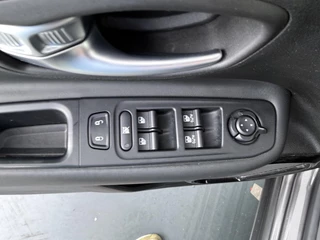 Jeep Renegade – thumbnail 15